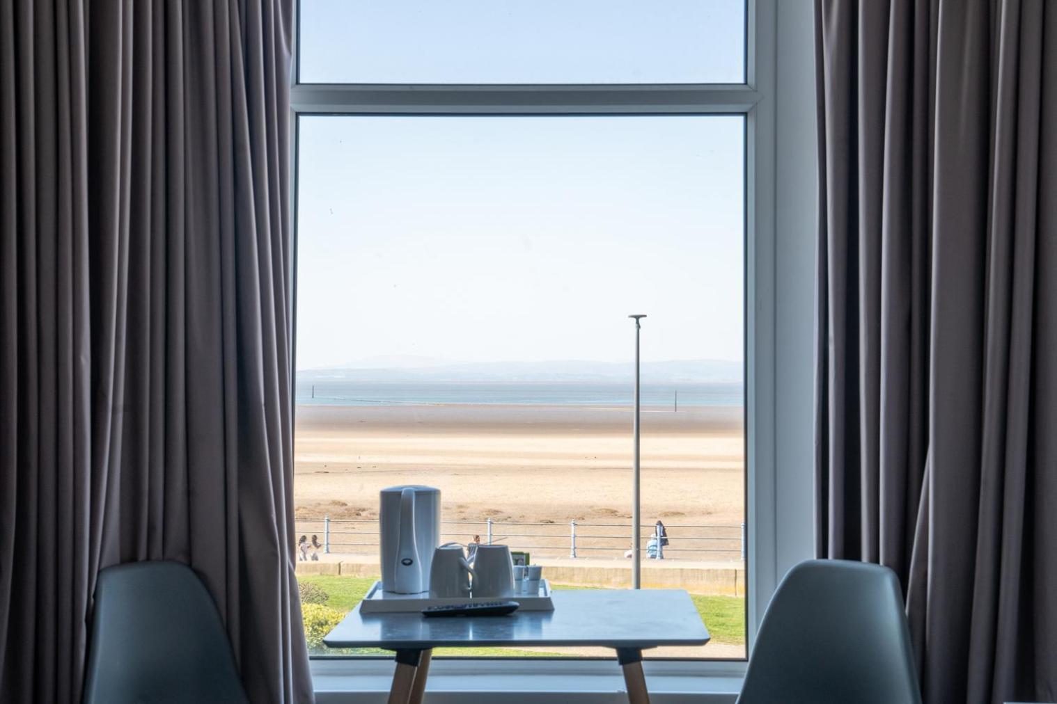 The Clifton Seafront Hotel Morecambe Exteriér fotografie